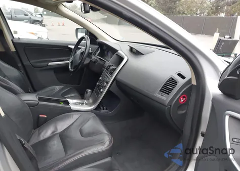 2010 Volvo Xc60 3.2 из США, поврежденный, VIN YV4960DL0A2119860